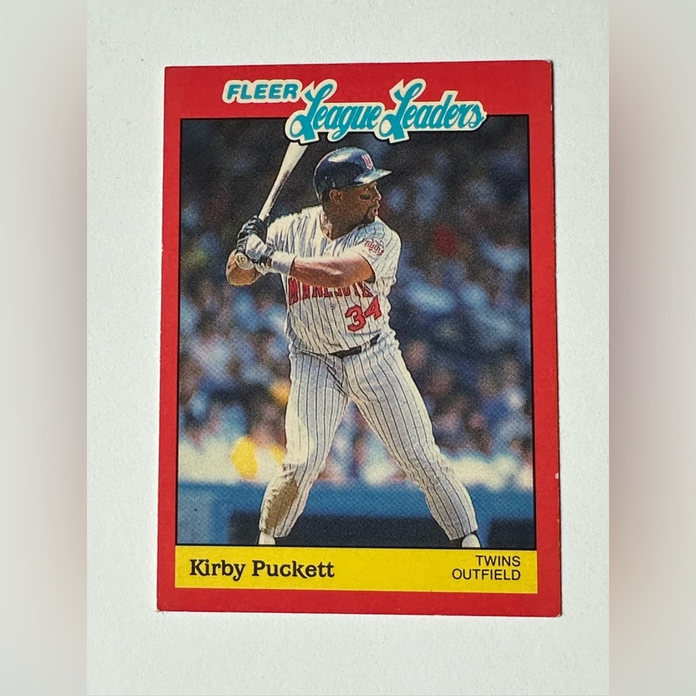 Kirby Puckett, Outfield. Minnesota Twins. League Leader. 1989 Fleer No. 30 of 44